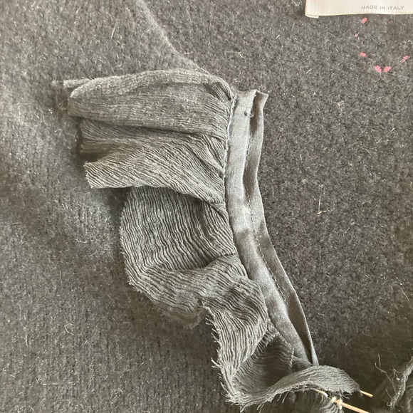 NWOT—Chic Italian Twinset cashmere/wool/silk blend ruffle sweater - Picture 7 of 12
